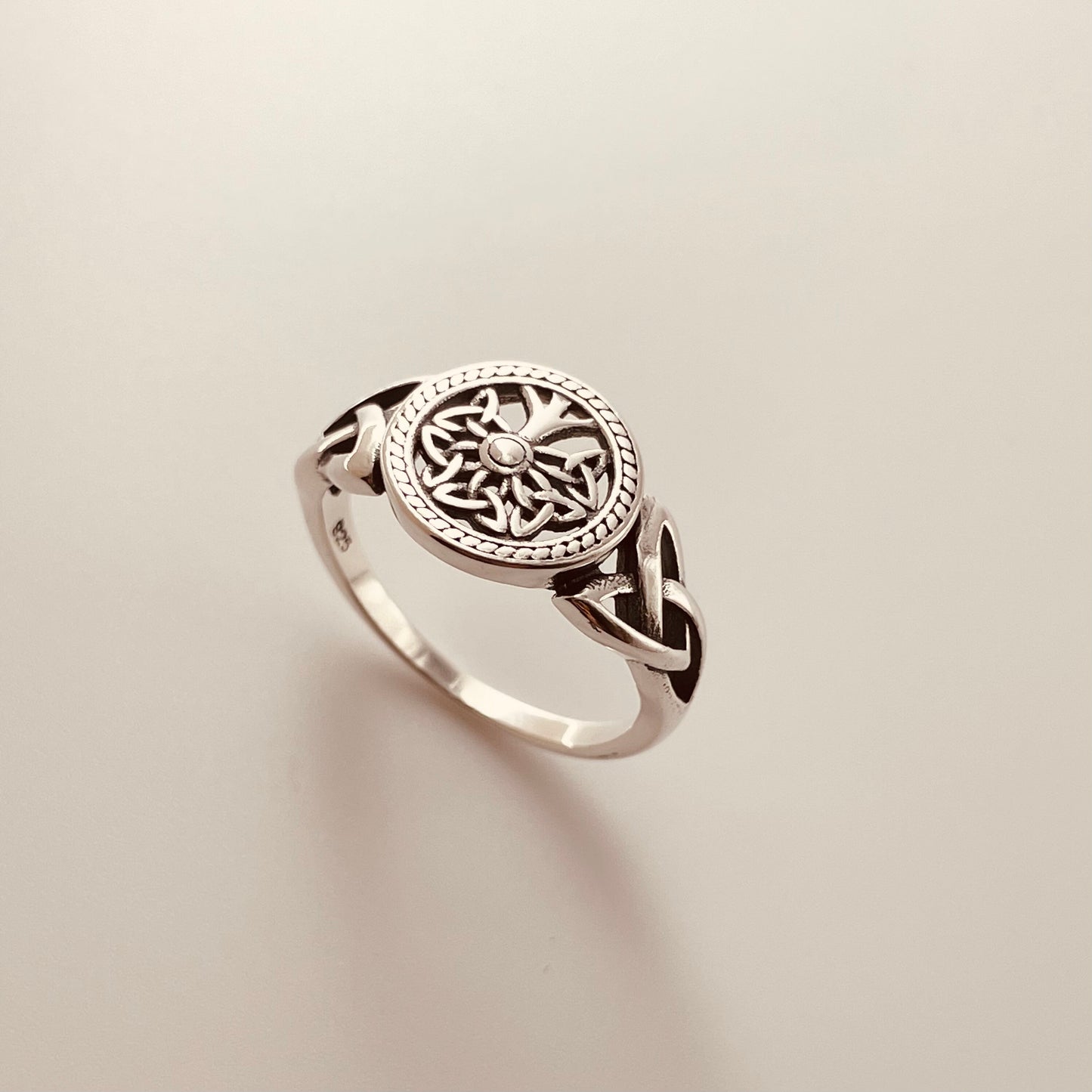 Sterling Silver Tree of Life Ring, Celtic Triquetras Family Tree Ring, Silver Celtic Ring, Triquetras Tree of Life Ring, Promise Tree Ring.