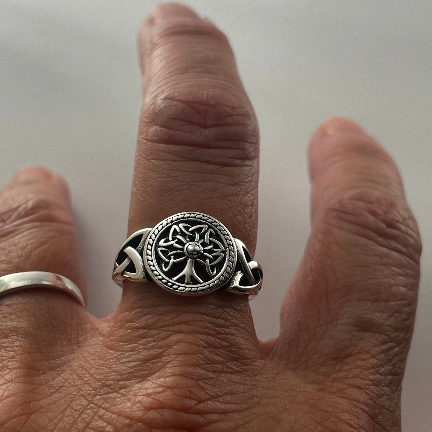 Sterling Silver Tree of Life Ring, Celtic Triquetras Family Tree Ring, Silver Celtic Ring, Triquetras Tree of Life Ring, Promise Tree Ring.