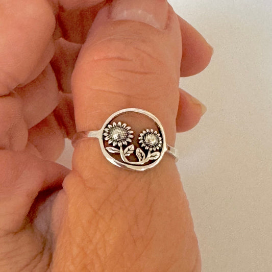 Small Sunflowers Sterling Silver Ring, Silver Flower Ring, Silver Sunflowers Ring, Dainty Ring, Silver Floral Ring, Promise Sunflowers Ring