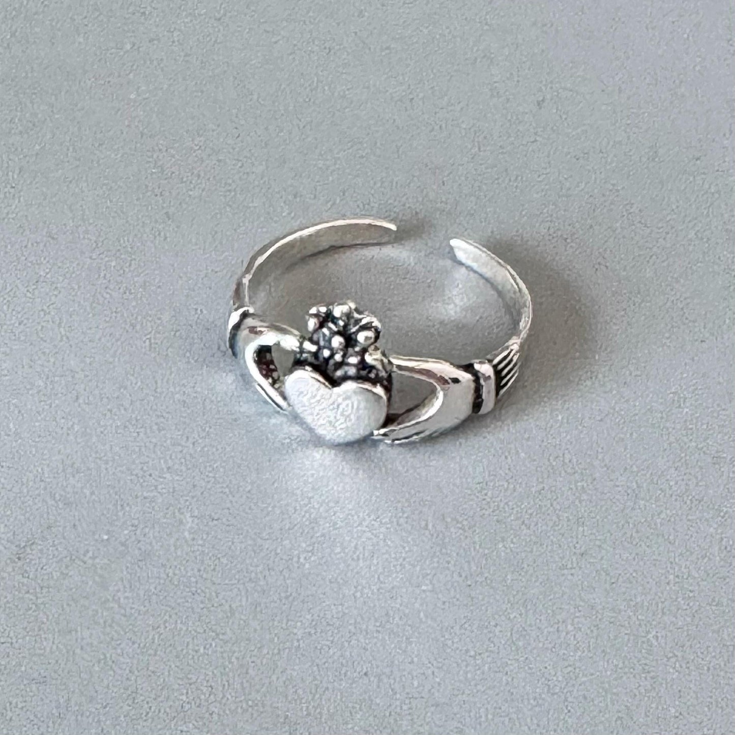 Irish Claddagh Sterling Silver Toe Ring, Claddagh Toe Ring, Dainty Toe Ring, Loyalty Toe Ring, Friendship Toe Ring, Irish Ring.