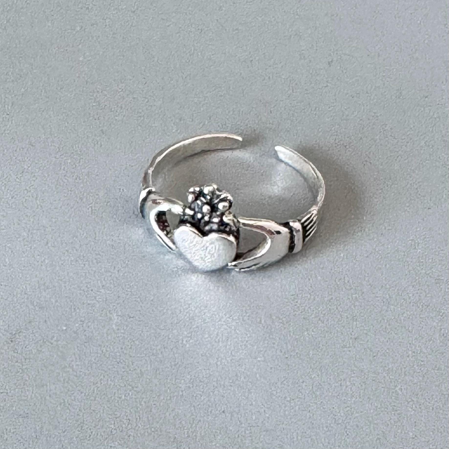 Irish Claddagh Sterling Silver Toe Ring, Claddagh Toe Ring, Dainty Toe Ring, Loyalty Toe Ring, Friendship Toe Ring, Irish Ring.