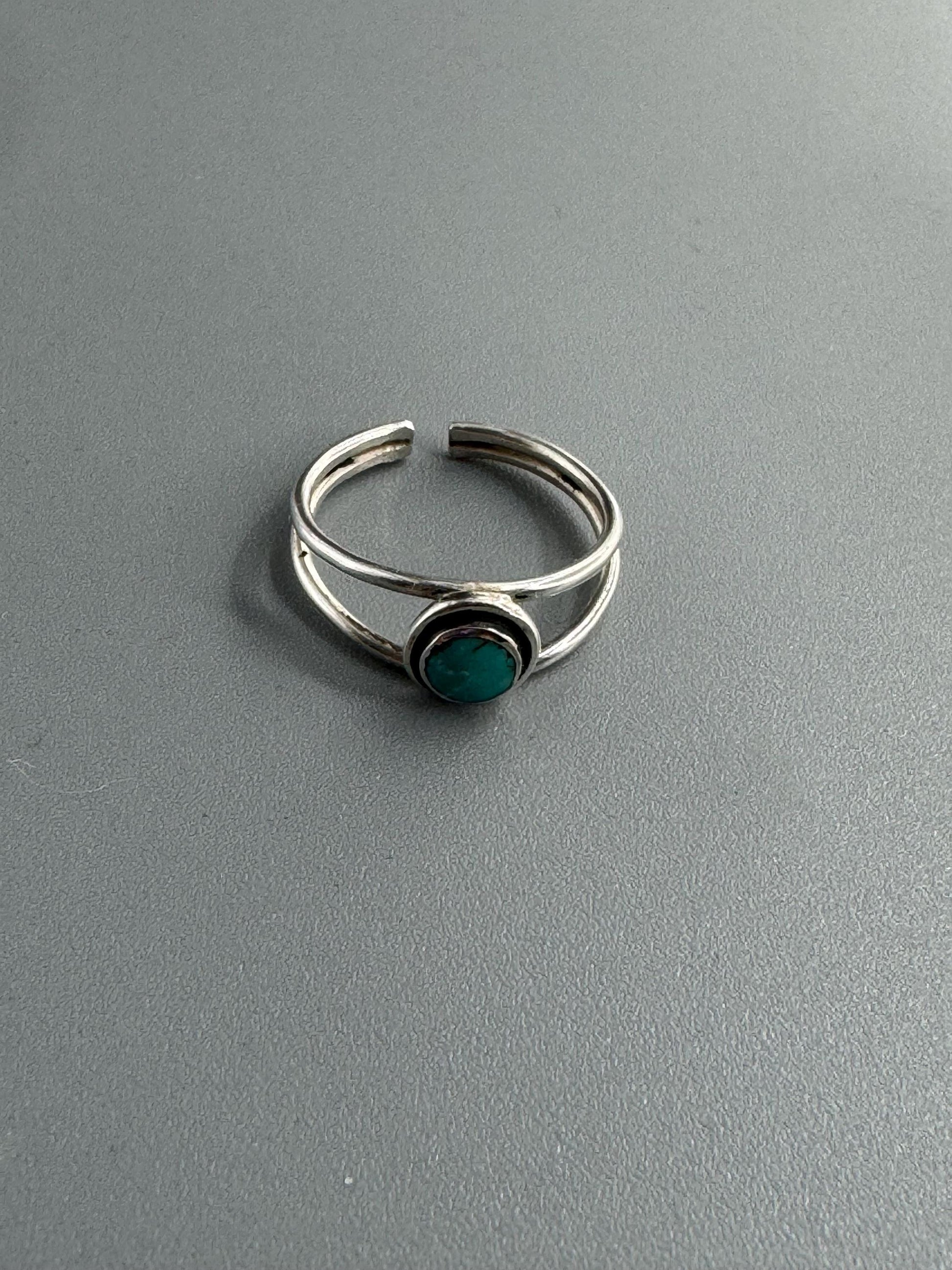Sterling Silver Modern Loop Genuine Turquoise Ring, Silver Ring, Stone Ring, Boho Ring, Statement Ring, Love Ring - Turquoise Ring