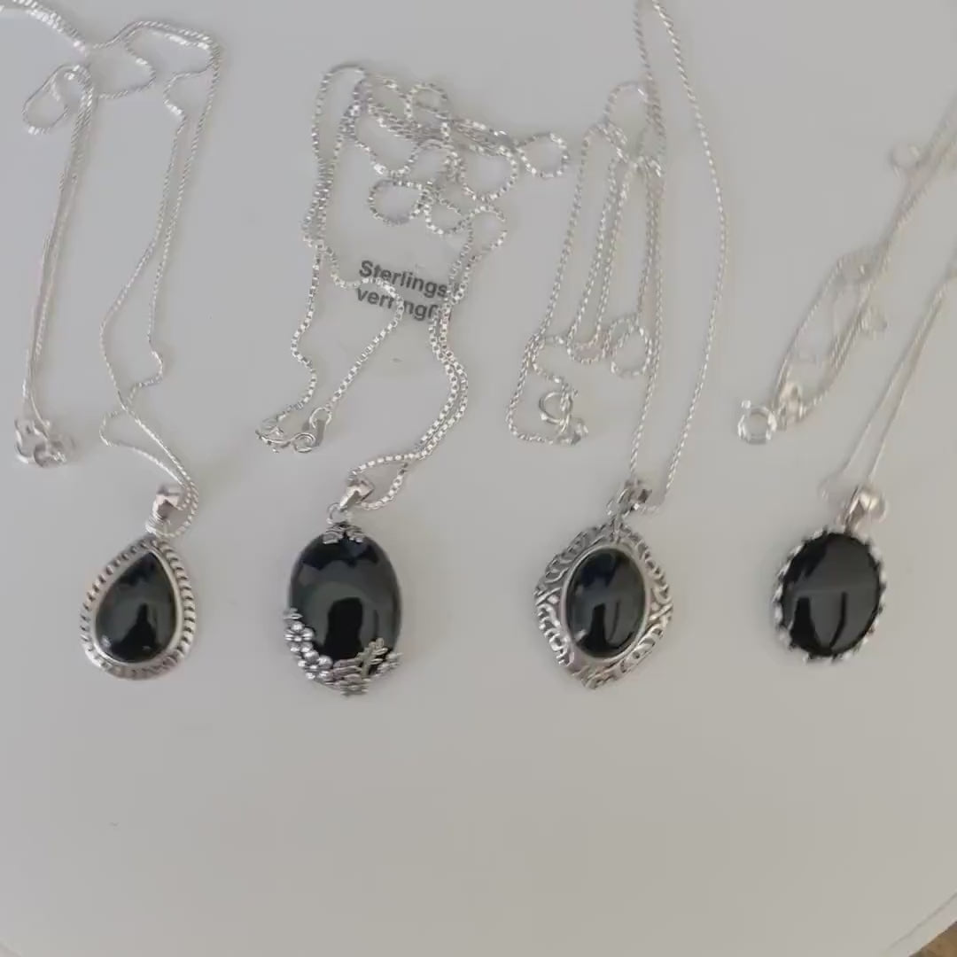 Black Agate Sterling Silver Pendants Necklace, Silver Chain, Flowers Black Agate Pendant, Onyx Pendant, Silver Hawaii Flowers Necklace